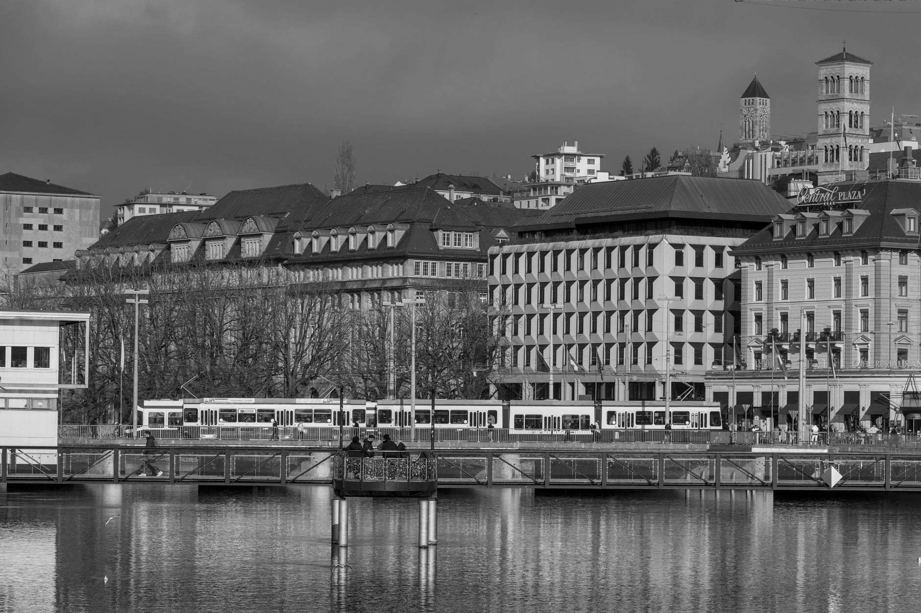 Zürcher Kantonalbank (ZKB): Complete Guide to Switzerland's Largest Cantonal Bank