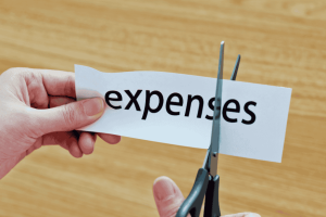 Cutting expenses as a smart way to reduce recurring bills